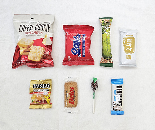 �ڽ��� ���� ���ڼ�Ʈ + ������ ��ƼĿ